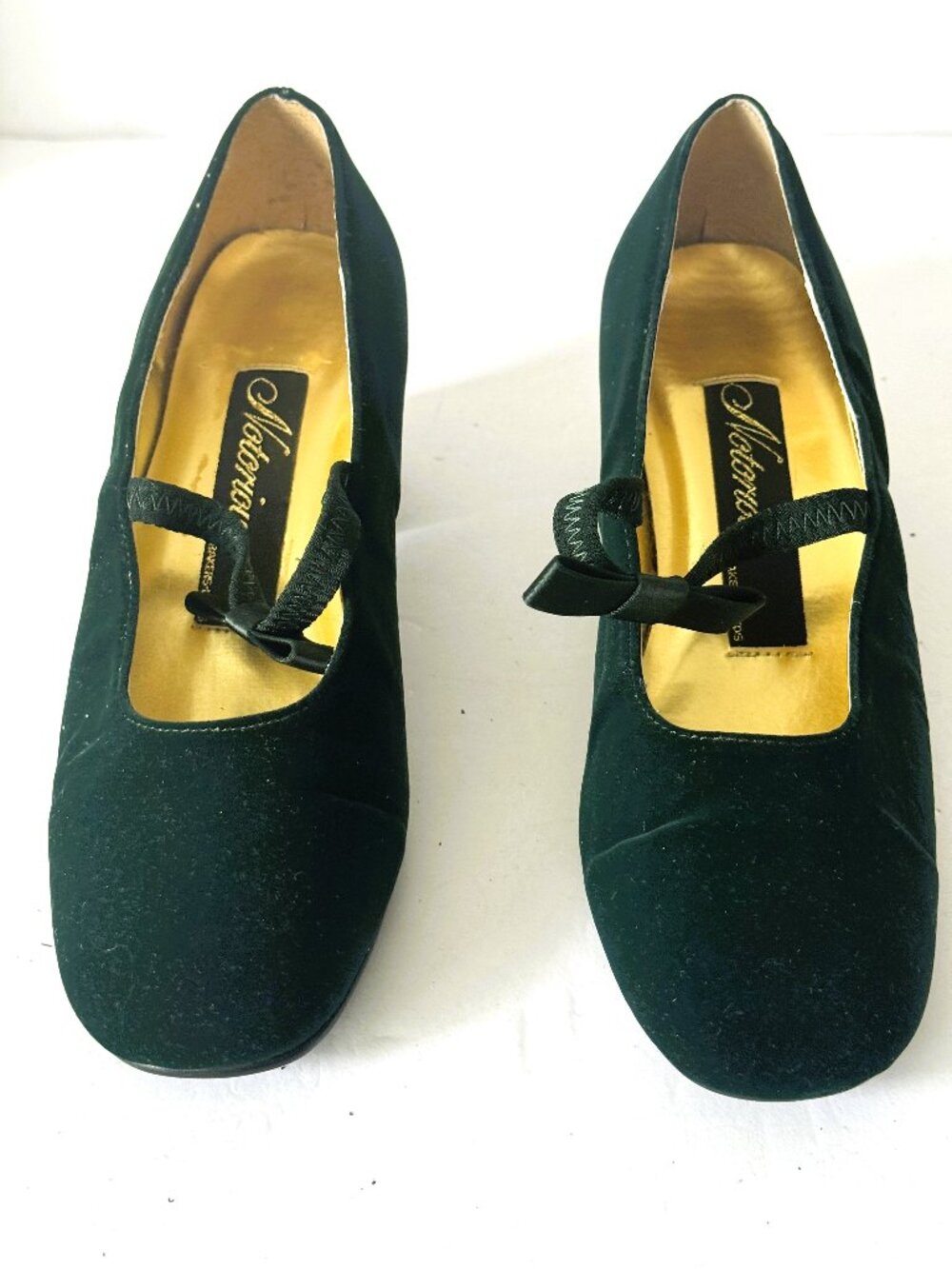 Dark Green Velvet Bow Peep Block Heel Shoes, Rounded Toe, Notorious, Size 7B